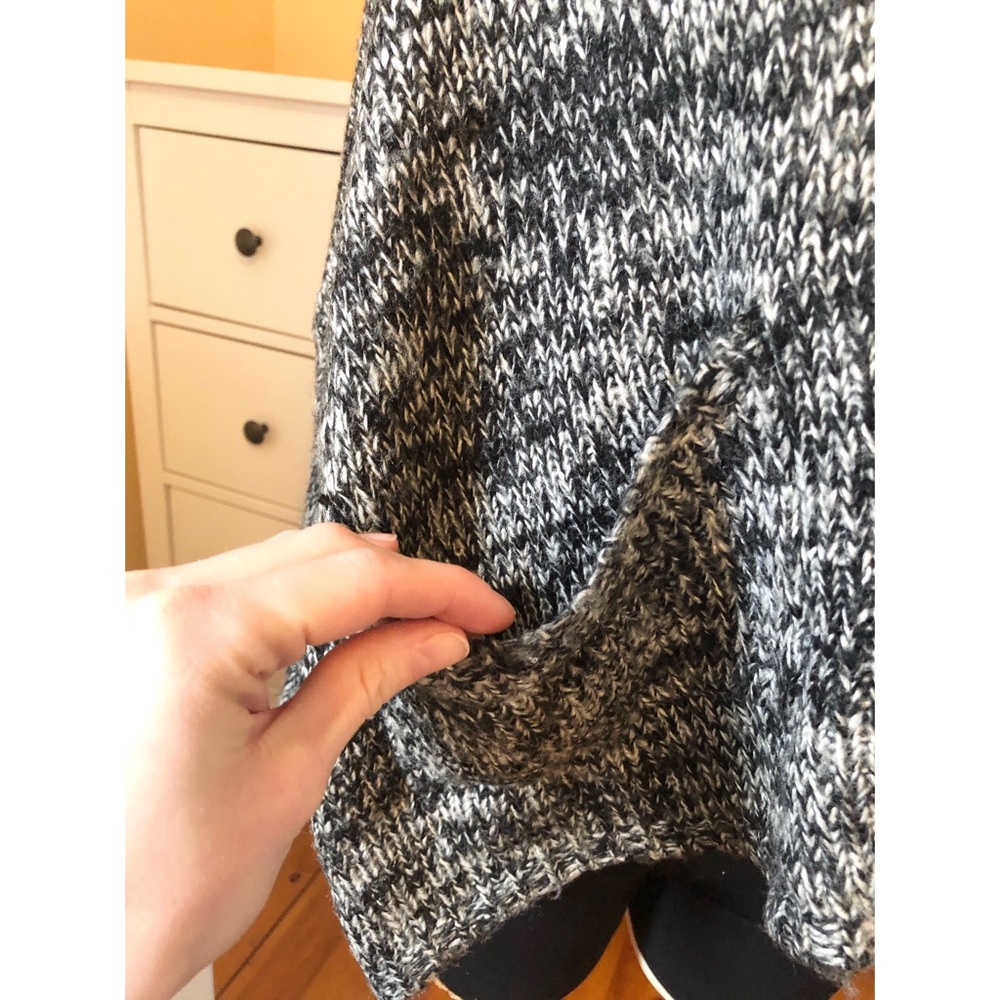 Sweater - Picture 6 of 6